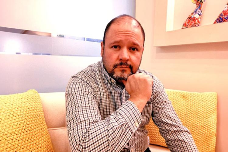 Rafael Aldave analiza los desaf&iacute;os del acompa&ntilde;amiento psicoterap&eacute;utico en adicciones