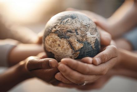 Bio&eacute;tica global y paz