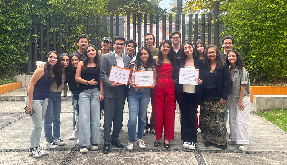 Egresados comparten aprendizajes en el coffee break del Campus Sur