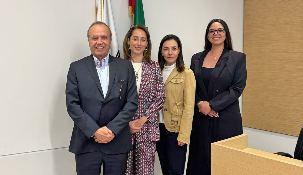 Andrea Pérez defiende tesis con análisis sobre el impacto de la pandemia en adultos mayores