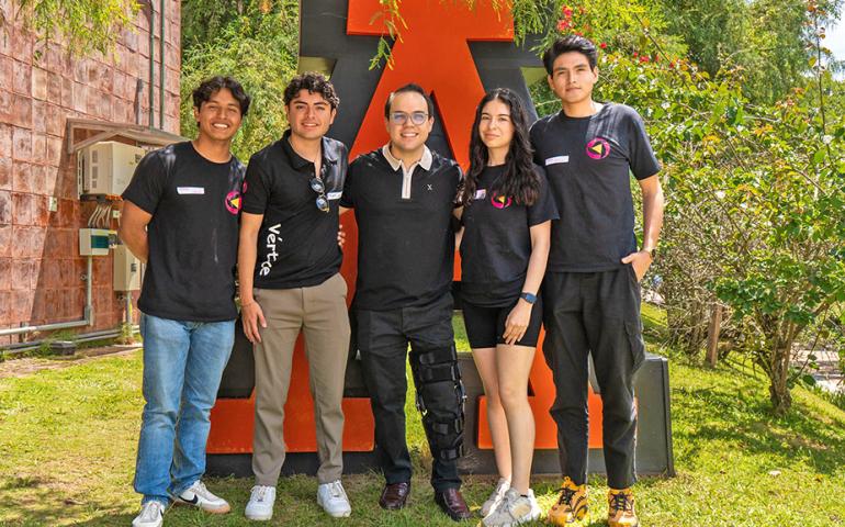 We inspire student leaders to exercise service-based leadership