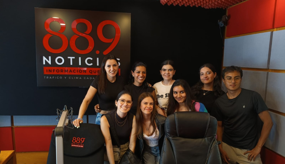 Alumnos de Comunicación fortalecen su formación profesional con Grupo ACIR