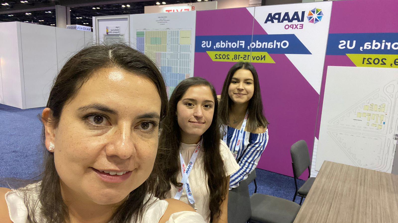 Alumnas de Dirección de Empresas de Entretenimiento, presentes en IAAPA