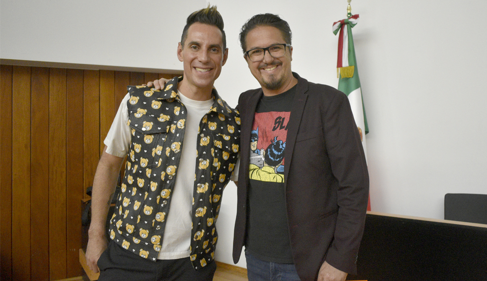 Armando Reyes comparte su experiencia con alumnos de Diseño Multimedia