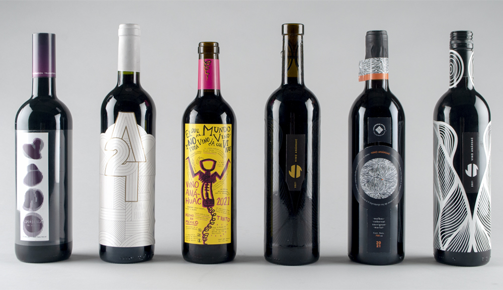 Alumnos de Diseño Gráfico diseñan las etiquetas para las cosechas 2021 y 2022 del Vino Anáhuac